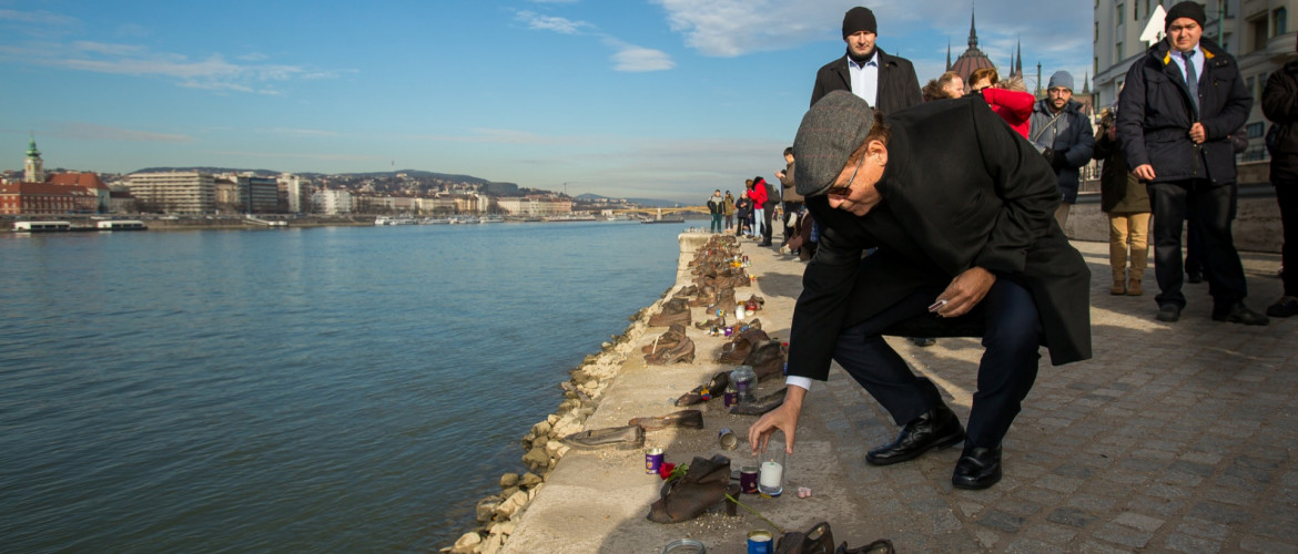 Izrael nagykövete a Duna partján: „Soha nem felejtünk!"